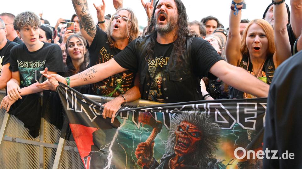 Die Rockveteranen von Iron Maiden ziehen neben ihren eingefleischten Fans auch viele jüngere Festivalgänger an. Bild: Tobias Schwarzmeier