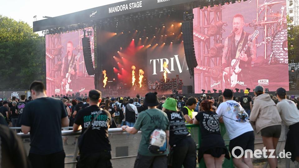 Auch bei den Acts am Nachmittag sind die Bühnen gut gefüllt. Bild: Tobias Schwarzmeier