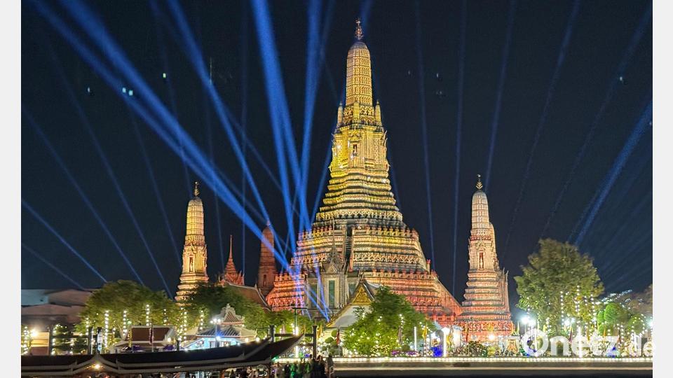 Tipps zu Bangkoks Wahrzeichen oder zu Thailands Inselwelt? Tatai steht mit Rat und Tat zur Seite. Bild: Carola Frentzen/dpa