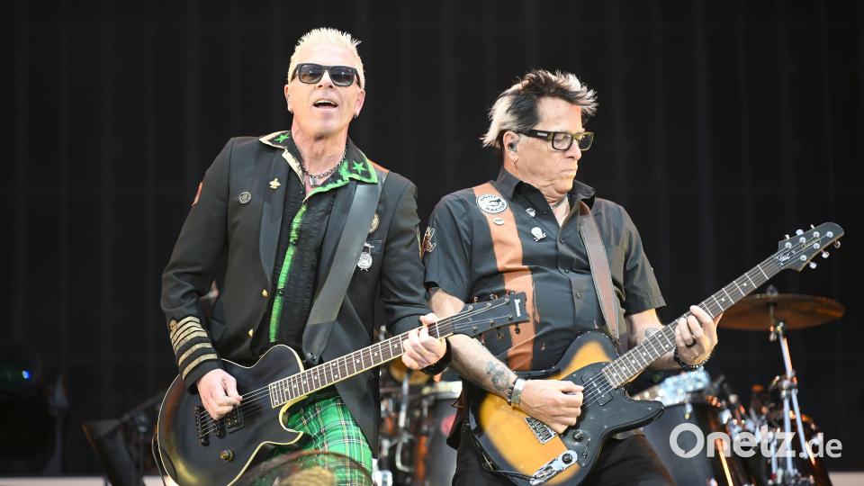 Die Fun-Punks von The Offspring sind der gewohnte Stimmungsmacher. Bild: Tobias Schwarzmeier