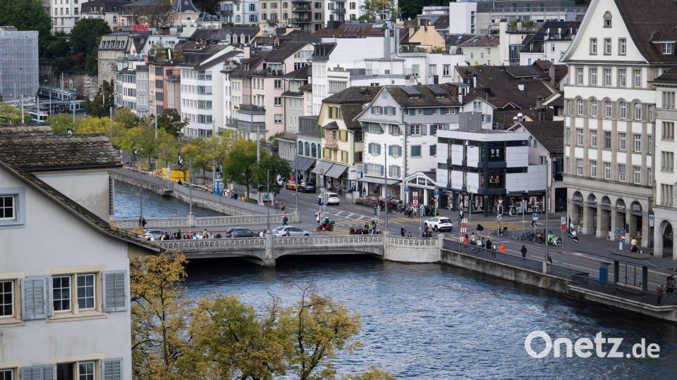 In Zürich gibt es gleich drei digitale Fremdenführer. (Archivbild) Bild: Marijan Murat/dpa
