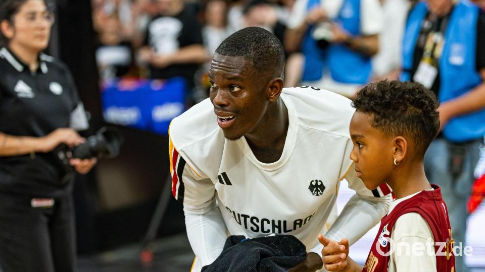 Dennis Schröder möchte die Jugend für den Basketball begeistern. (Archivfoto) Bild: Daniel Löb/dpa