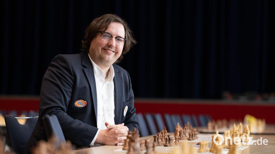 Paul Meyer-Dunker, Präsident des Deutschen Schachbundes, sieht die deutsche Schachszene im Aufwind. Bild: Sebastian Kahnert/dpa