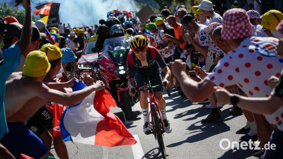 Mehr als eine halbe Million Zuschauer werden am Berg in Alpe d'Huez erwartet. (Archivbild) Bild: Daniel Cole/AP/dpa