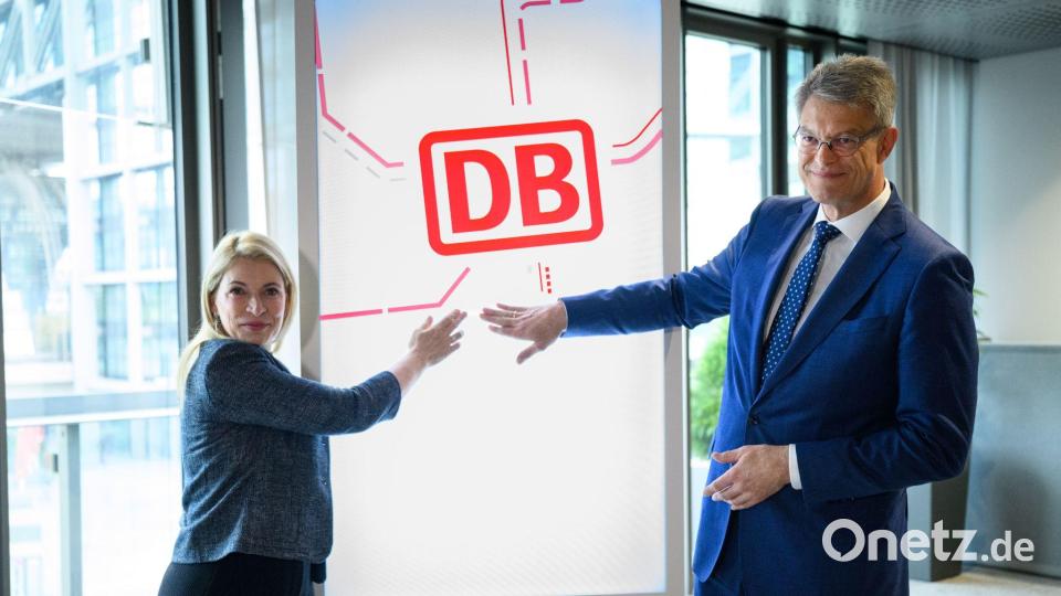 Schnieder installierte die neue Bahnchefin. (Archiv-Foto) Bild: Bernd von Jutrczenka/dpa