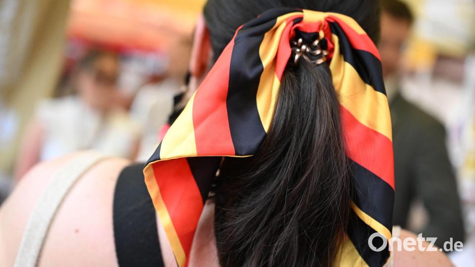Wie sehen Menschen in Ost und West die Lage? (Archivbild) Bild: Uli Deck/dpa