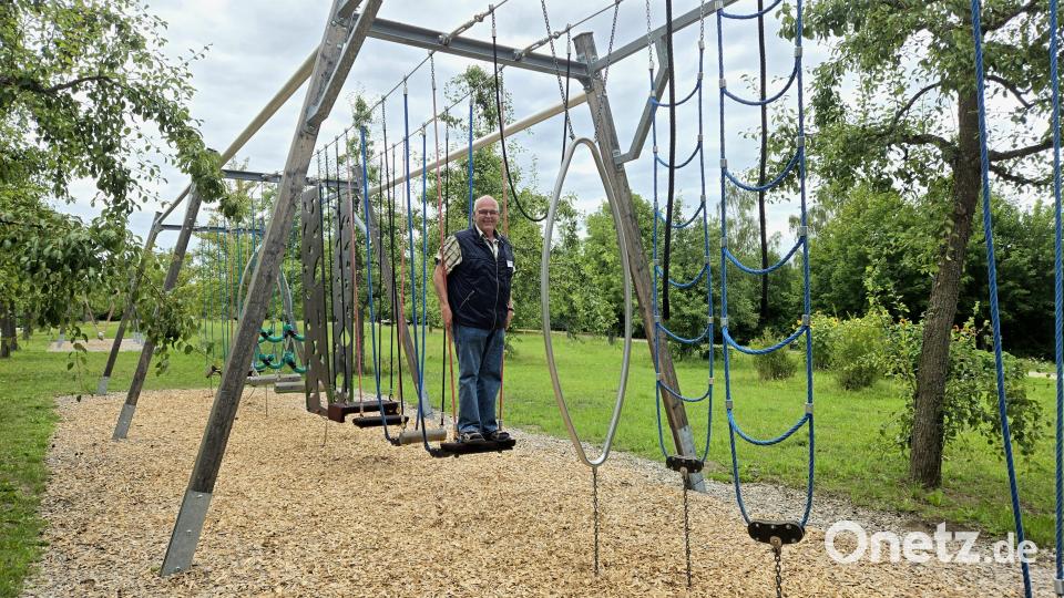 Im Kurpark findet sich auch ein frei zugänglicher Motion-Fun-Park mit mehr als 50 Geräten. Nutzen können sie sowohl Kinder als auch Erwachsene. Bild: lnz
