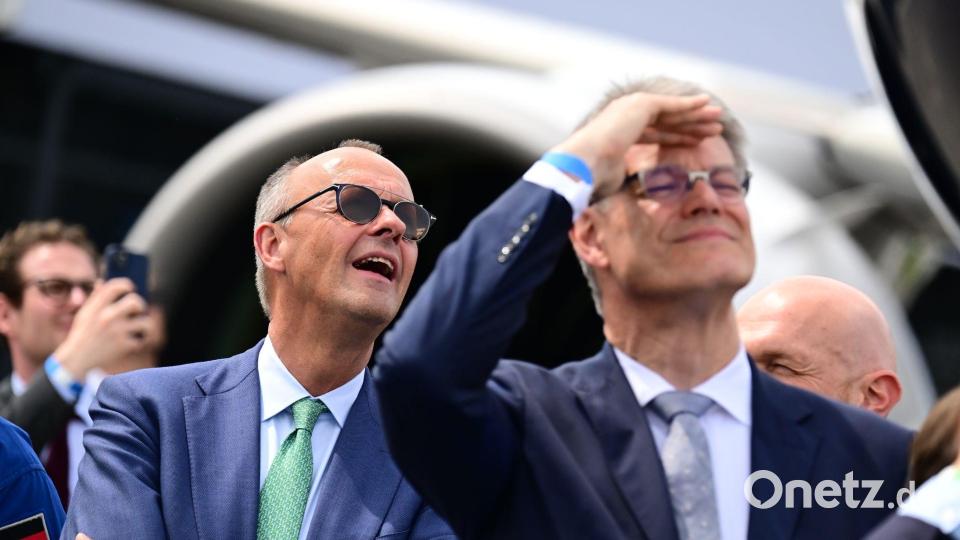Der Kanzler und sein Verkehrsminister. Bild: Sebastian Gollnow/dpa