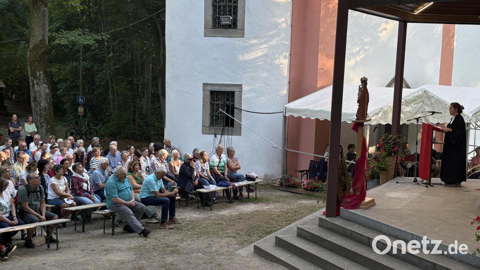 Am Freialtar kamen zum Tag der Ökumene sehr viele Christen gepilgert. Bild: Joachim Gebhardt