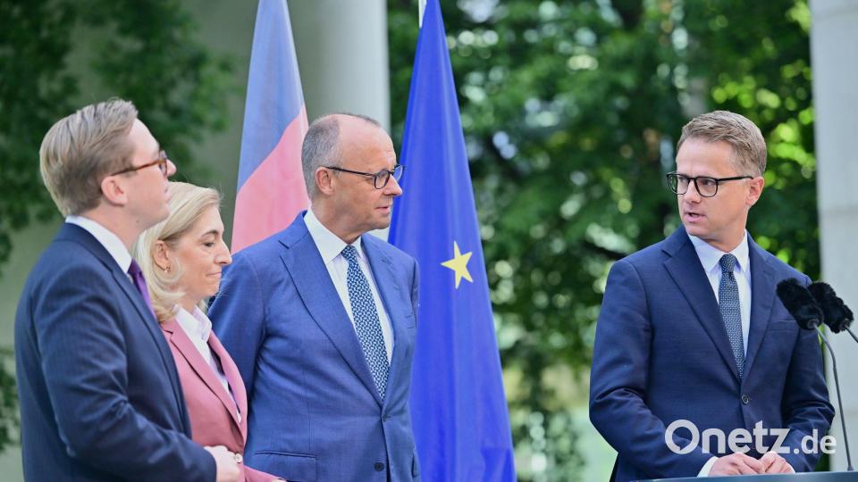 Noch ist offen, wie es mit der Regierungsumbildung weitergeht. Bild: Sebastian Gollnow/dpa