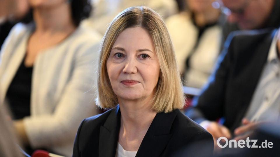 VCI-Nordost-Chefin Nora Schmidt-Kesseler fordert bessere Standortbedingungen, weniger Bürokratie und wettbewerbsfähige Energiepreise. (Archivbild) Bild: Jennifer Brückner/dpa