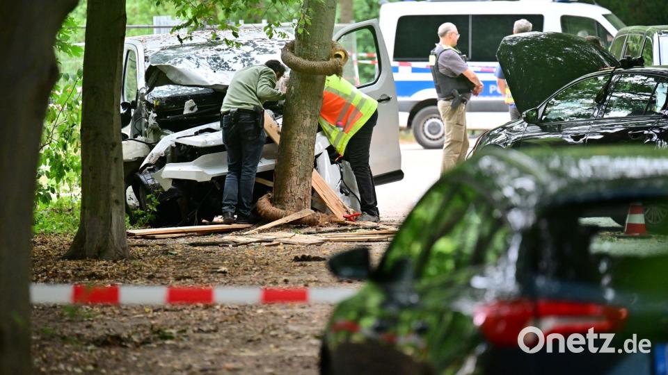 Das Tatfahrzeug war ein weißer Van. Bild: Sebastian Gollnow/dpa