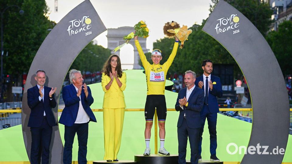Tadej Pogacar hat zum fünften Mal die Tour de France gewonnen. Bild: Bernard Papon/Pool L’Equipe/AP/dpa