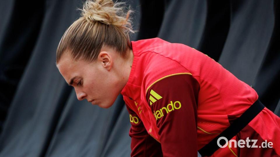 Auf Fußball-Nationalspielerin Laura Freigang kommt ein Verfahren zu. (Archivbild) Bild: Daniel Karmann/dpa