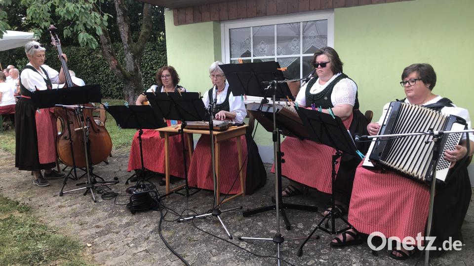 Beiträge, die für viel Applaus sorgten, lieferte auch die Stubenmusik des Stiftländer Heimatvereins Bild: Werner Robl