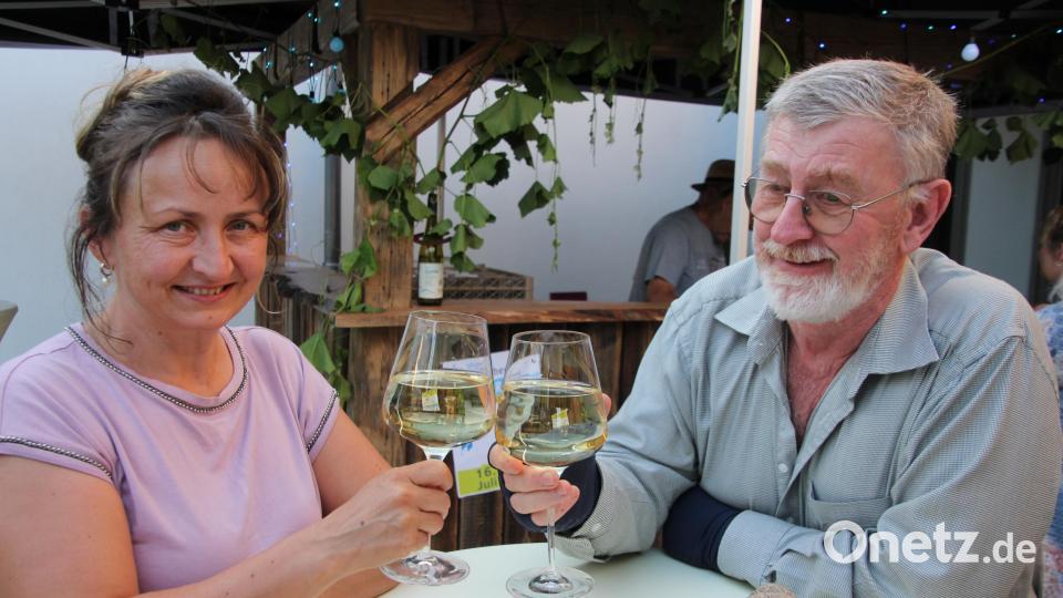 Gegen ein Gläschen Wein gibt es nichts einzuwenden. Bild: Konrad Rosner