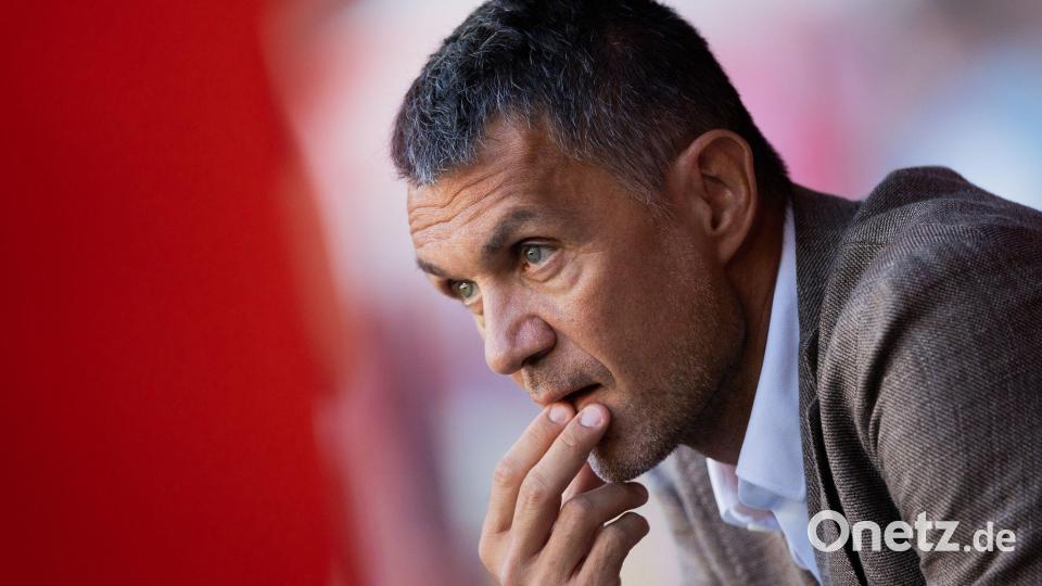 Erst seit 16 Tagen ist Paolo Maldini als Technischer Direktor im Amt. (Archivbild) Bild: Rolf Vennenbernd/dpa