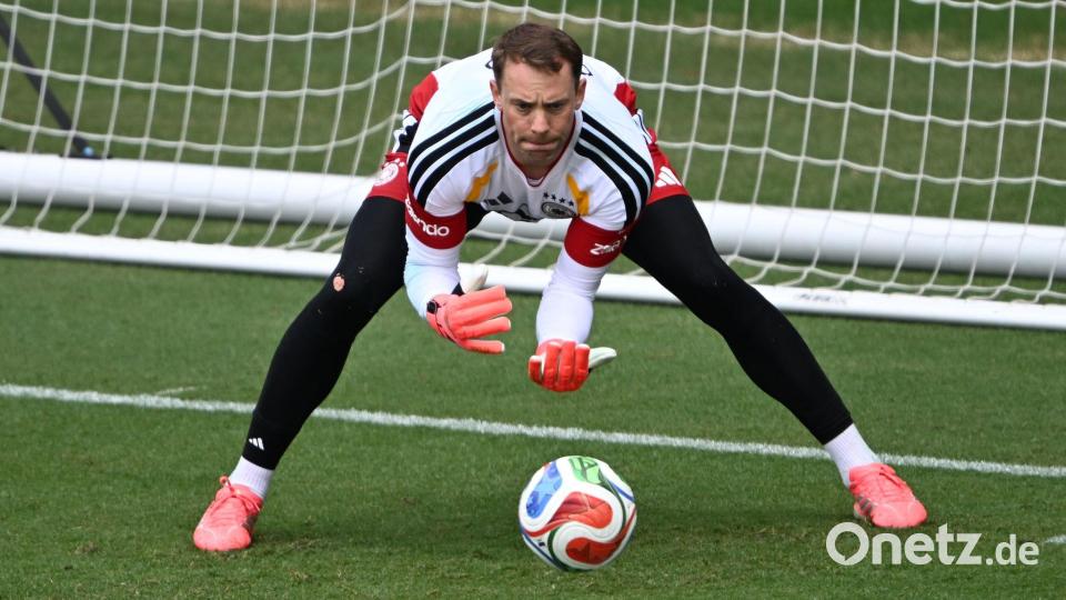 Zwei Jahre ohne Länderspiel, aber mit der Aura des Weltmeisters: Manuel Neuer. Bild: Federico Gambarini/dpa