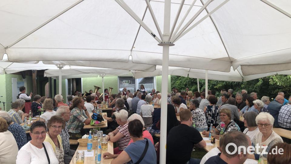 Die Serenade im Garten des Stiftländer Heimatvereins war erneut gut besucht. Bild: Werner Robl