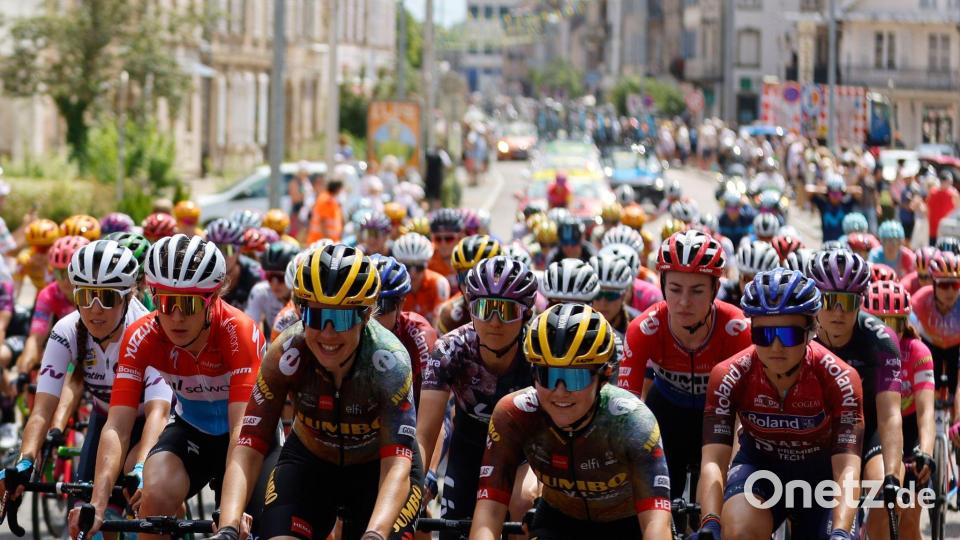 Die Tour de France der Frauen rollt am Samstag in Lausanne los. (Archivbild) Bild: Jean-Francois Badias/AP/dpa