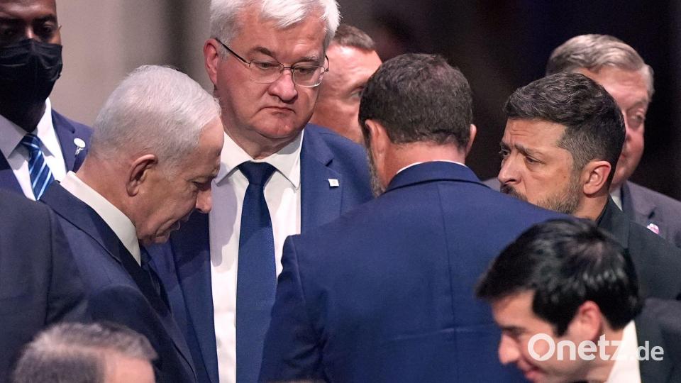 Israels Ministerpräsident Netanjahu und der ukrainische Präsident Selenskyj sprachen auch direkt miteinander. Bild: Jacquelyn Martin/AP/dpa