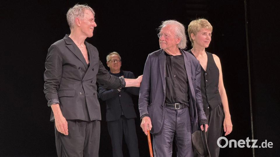 Peter Handkes neues Stück feierte eine gelungene Premiere in Salzburg. Bild: Matthias Röder/dpa