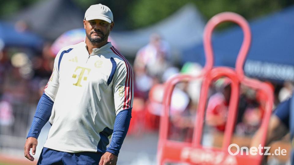 Trainer Vincent Kompany im Trainingslager am Tegernsee. Bild: Angelika Warmuth/dpa