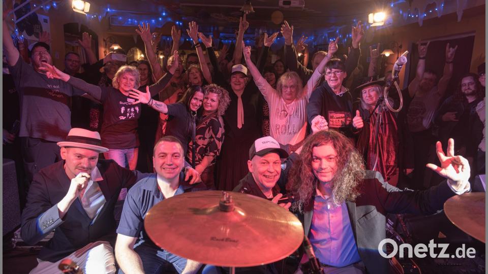 Die Band Superniere aus dem Raum Weiden tritt in der Musikkneipe „Gestern“ auf. Bild: Reinhold Buchner