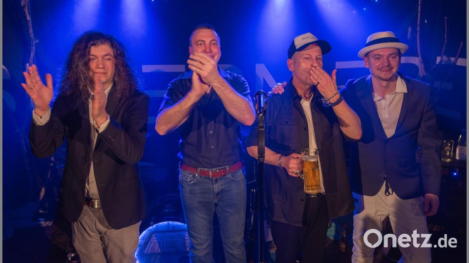 Die Band Superniere aus dem Raum Weiden tritt in der Musikkneipe „Gestern“ auf. Bild: Reinhold Buchner