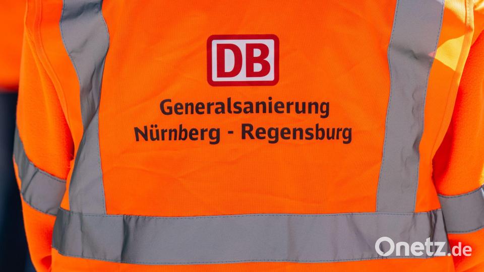 Ursprünglich sollten die Bauarbeiten fünf Monate bis zum 10. Juli dauern. Wenige Tage vorher informierte die Bahn darüber, dass der Termin nicht zu halten sei. (Archivbild) Bild: Armin Weigel/dpa