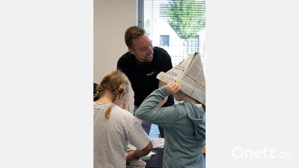 Grundschüler zeigten große Begeisterung für Zeitungsprodukte von Oberpfalz-Medien. Bild: Lea Zirkelbach