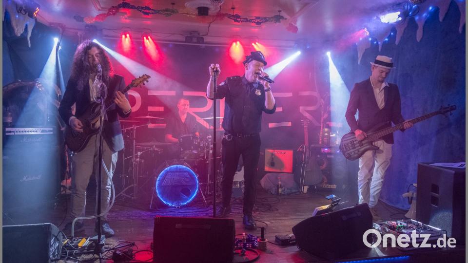 Die Band Superniere aus dem Raum Weiden tritt in der Musikkneipe „Gestern“ auf. Bild: Reinhold Buchner