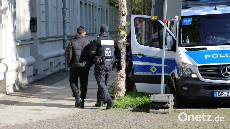 Die deutschen Behörden gehen regelmäßig gegen Schleuser vor. (Archivbild) Bild: Tobias Junghanns/dpa