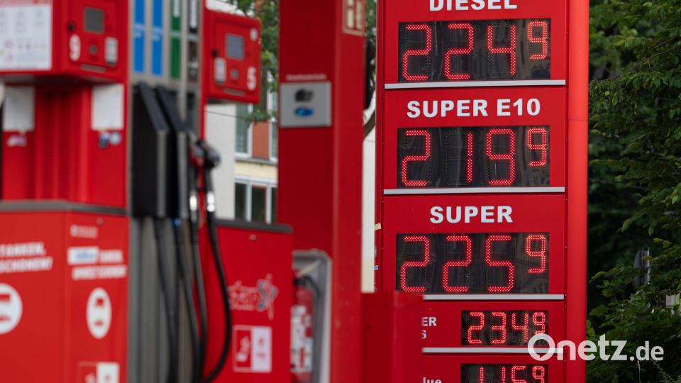 Der Iran-Krieg sorgt in Deutschland für höhere Spritpreise. (Archivbild) Bild: Sebastian Kahnert/dpa