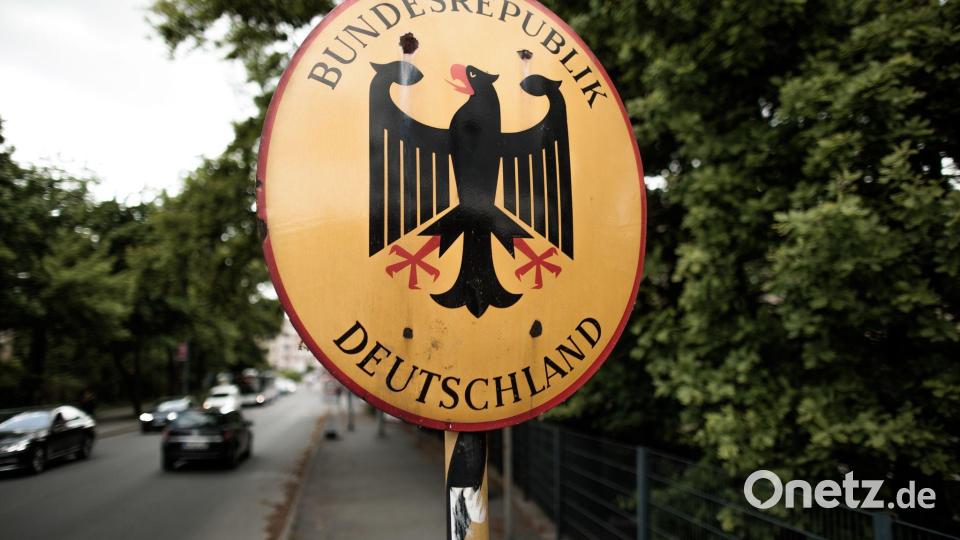 Die Schleuserkriminalität ist stark zurückgegangen. (Symbolbild) Bild: Carsten Koall/dpa