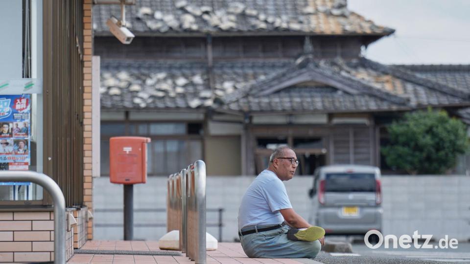 Die Suche nach Opfern des Bebens geht weiter. Bild: Hiro Komae/AP/dpa