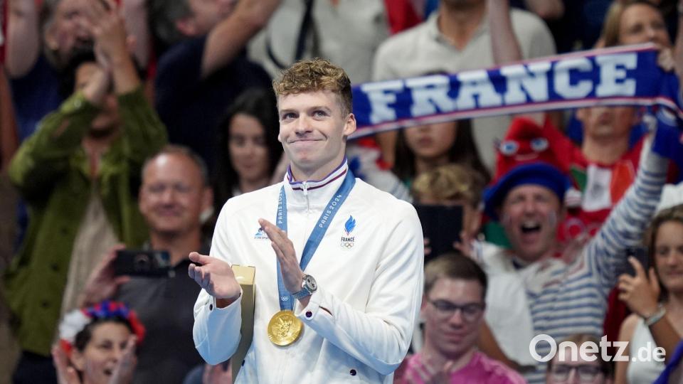 Léon Marchand wurde bei den Olympischen Spielen frenetisch gefeiert. (Archivbild) Bild: Marcus Brandt/dpa