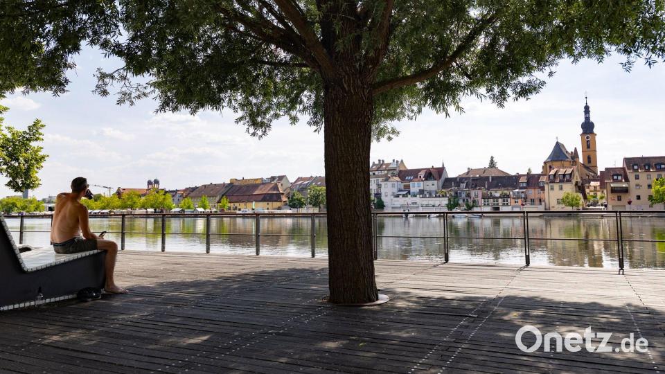 Kitzingen bricht einen bayerischen Temperaturrekord nach dem anderen. (Archivbild) Bild: Daniel Löb/dpa/dpa-tmn