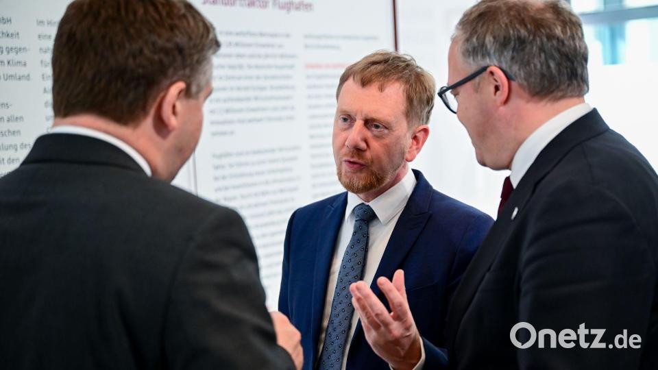 Die drei ostdeutschen CDU-Ministerpräsidenten wehren sich dagegen, dass die abschlagsfreie Rente nach 45 Beitragsjahren - wie von der Rentenkommission empfohlen - abgeschafft werden soll. (Archivbild). Bild: Sebastian Gollnow/dpa
