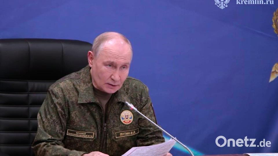 Drohte im Ukraine-Krieg schon indirekt mit einem Atomwaffeneinsatz: Russlands Präsident Wladimir Putin. (Archivbild) Bild: Uncredited/Russian Presidential Press Service/AP/dpa