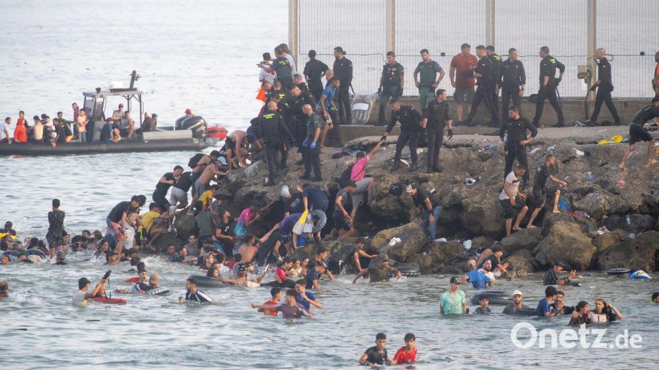 Konservative Medien und Politiker in Spanien beklagen eine „Invasion“. Bild: Marcos Moreno/EUROPA PRESS/dpa
