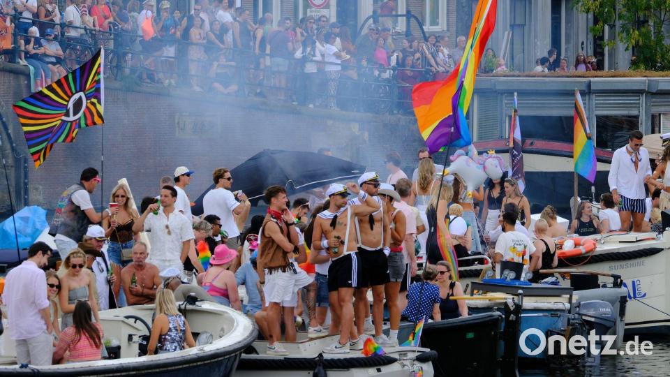 Die Canal Parade in Amsterdam am Samstag, 1. August 2026. Bild: Patrick Post/AP/dpa