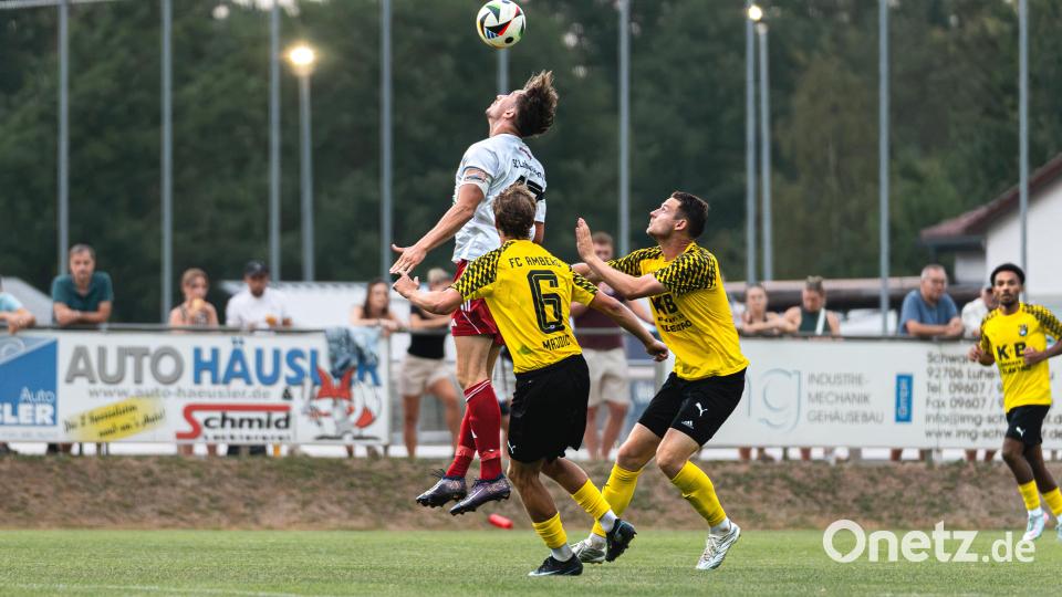 Der SC Luhe-Wildenau setzt sich im Duell gegen den FC Amberg mit 3:1 durch. Bild: Hannah Dirscherl