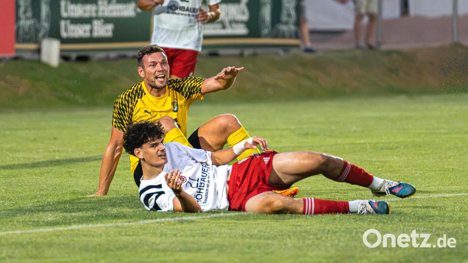 Der SC Luhe-Wildenau setzt sich im Duell gegen den FC Amberg mit 3:1 durch. Bild: Hannah Dirscherl