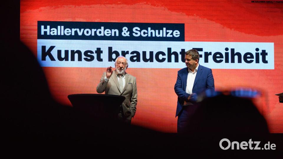 An vier Abenden laden Schauspieler Dieter Hallervorden und Ministerpräsident Sven Schulze vor der Landtagswahl zum Gespräch. Bild: Hendrik Schmidt/dpa