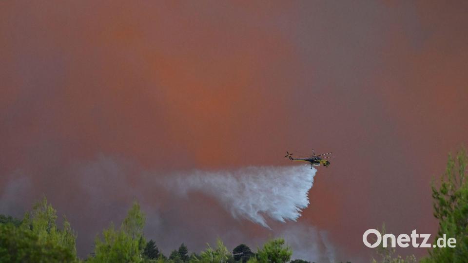 Kampf gegen Waldbrände in Griechenland Bild: Michael Varaklas/AP/dpa