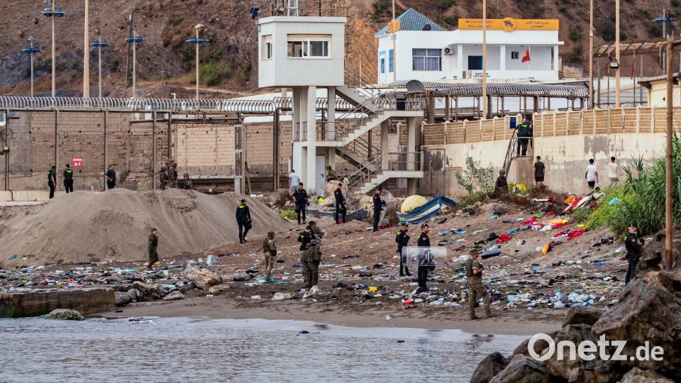 Der Ansturm Zehntausender Menschen aus Marokko hat in Ceuta Spuren hinterlassen. Bild: Antonio Sempere/AP/dpa