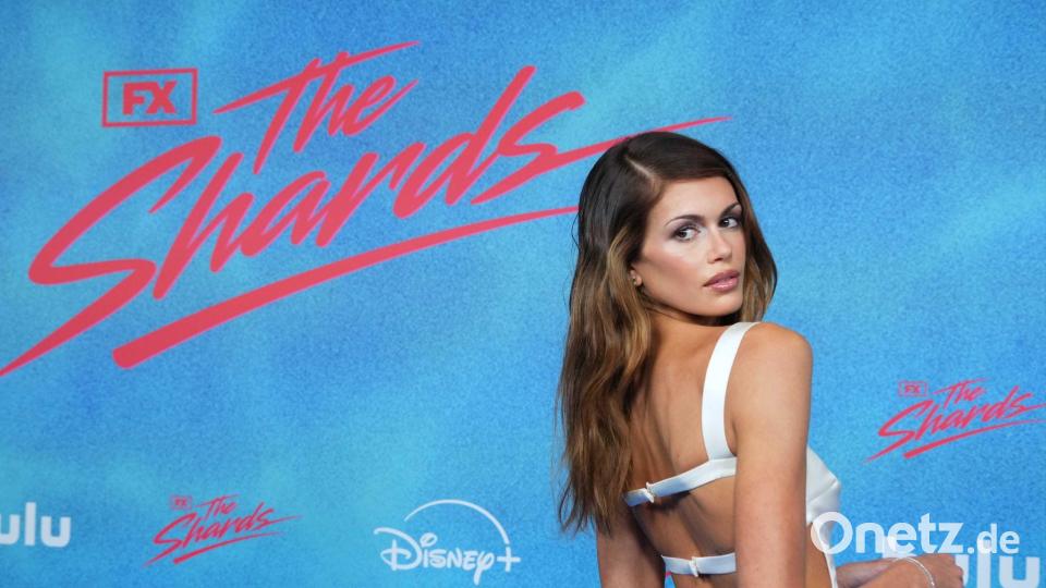 Model und Schauspielerin Kaia Gerber wird wegen ihrer Ähnlichkeit immer wieder mit ihrer Mutter Cindy Crawford verglichen. Bild: Soeren Stache/dpa