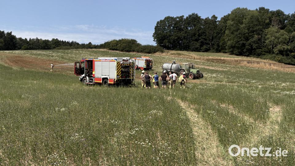 Die Einsatzkräfte am Unglücksort. Bild: Lukas Büchold