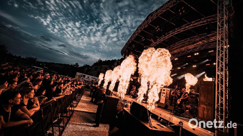 Stahlzeit bringt Rammstein-Feeling nach Regensburg. Bild: Marco Stahl